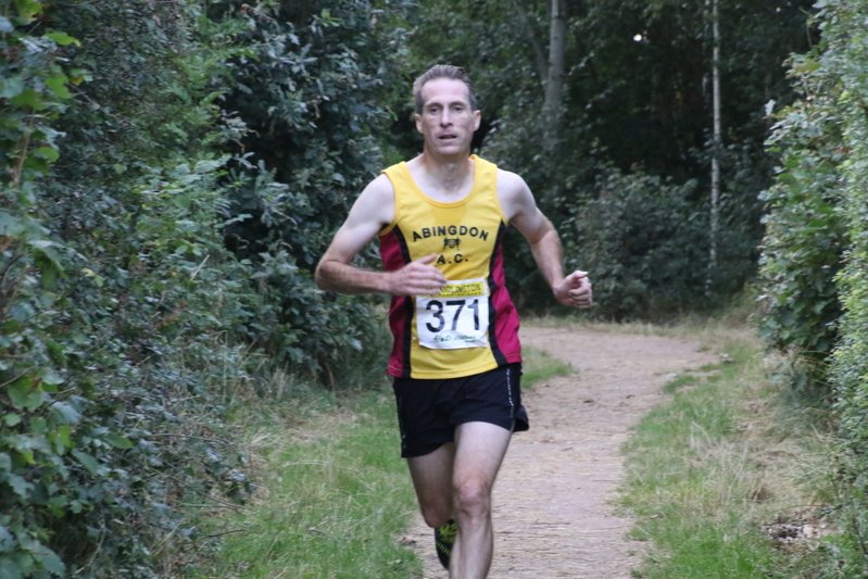 photo 0859 of a runner