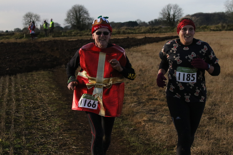 photo 1383 of a runner