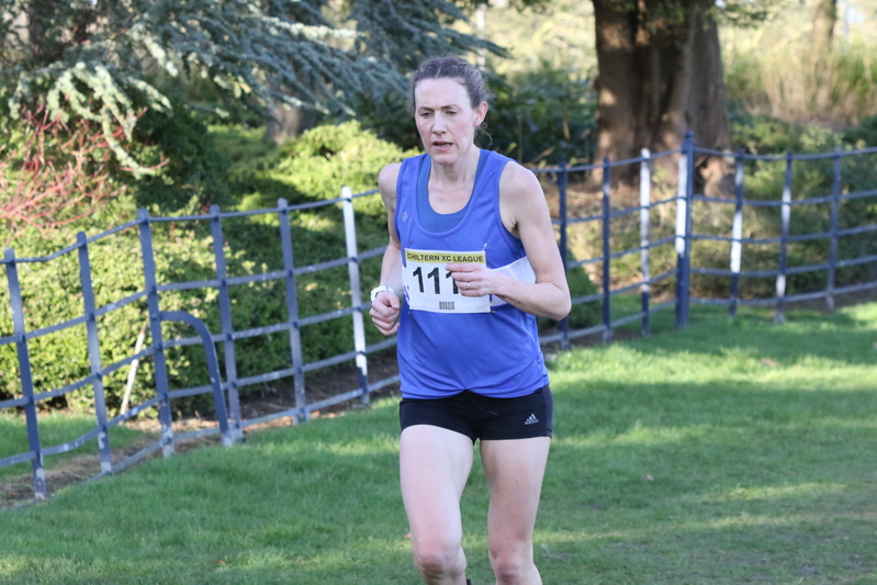 photo 2195 of a runner