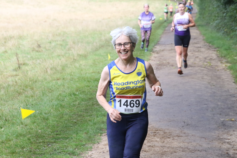 photo 0703 of a runner