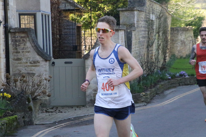 photo 0856 of a runner