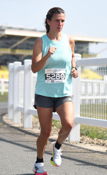 This photo is of Susy Escuder. It was taken by runthrough